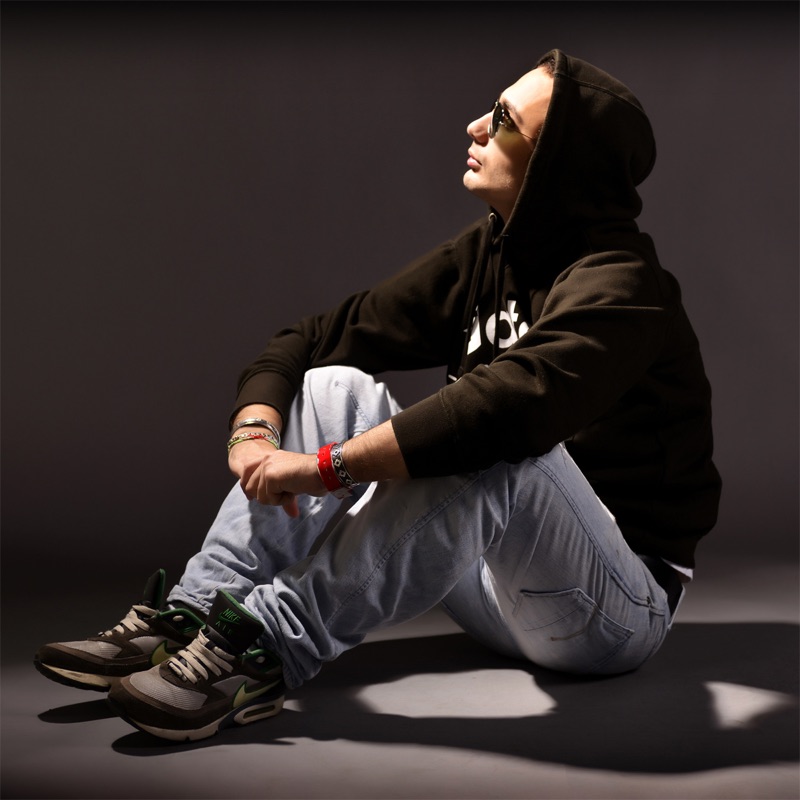 artist image Dave McCullen Bitch (Club Extended) Bitch