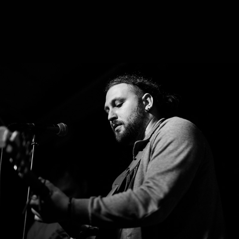 artist image Павел Пиковский Меняй Сказки Хьюго