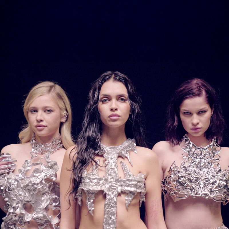 artist image SEREBRO В космосе 11