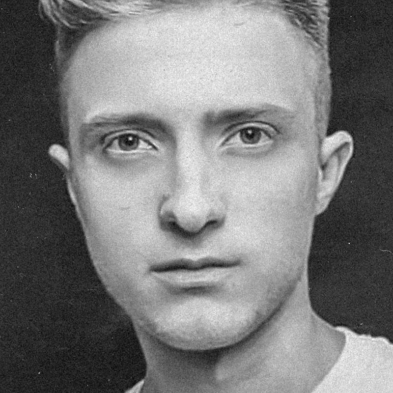 artist image R.Riccardo Давай не будем прятаться Давай не будем прятаться